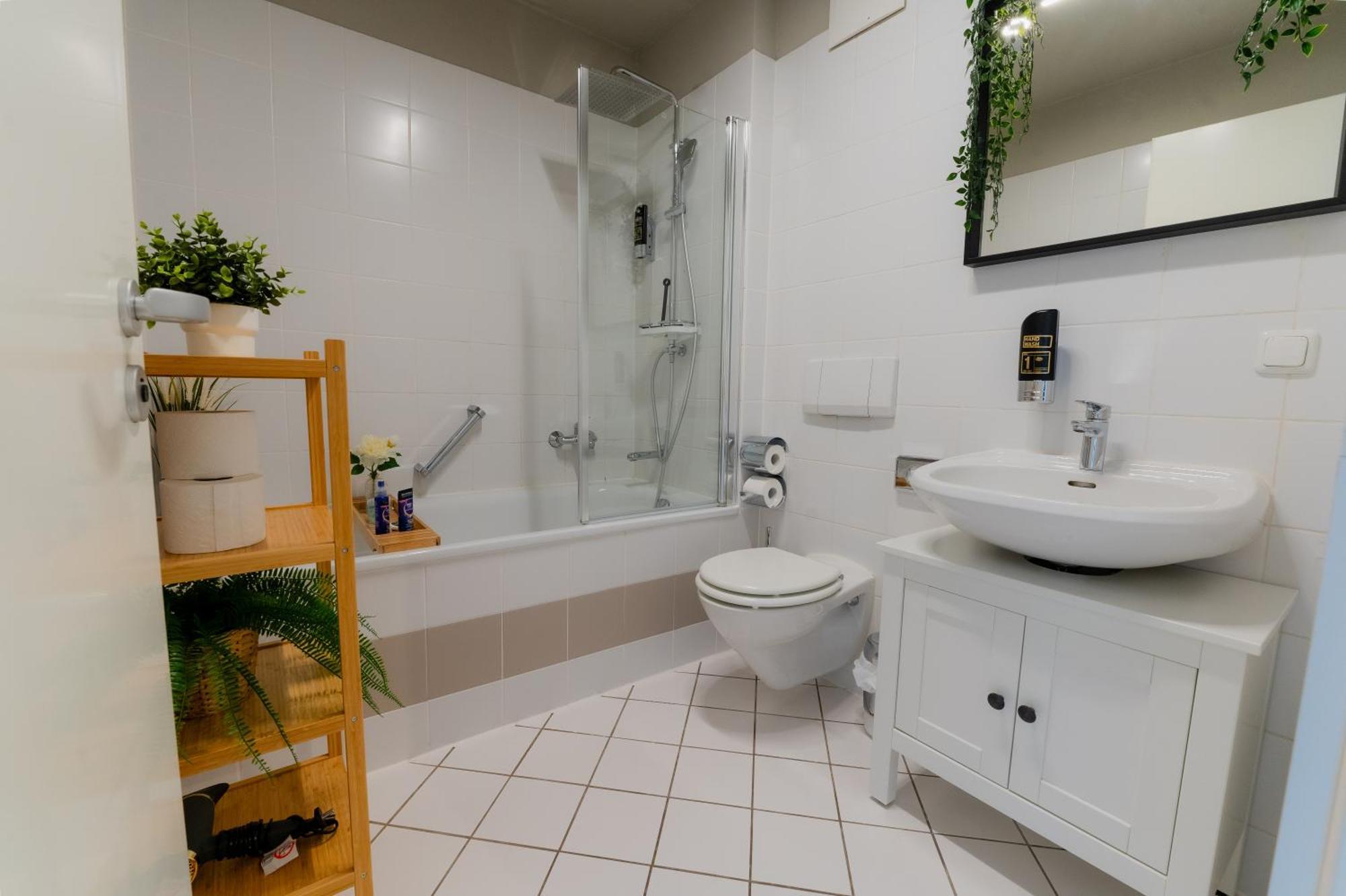 Deluxe Apartment I Klimaanlage I Tiefgarage I Balkon I Wlan Magdeburg Eksteriør billede